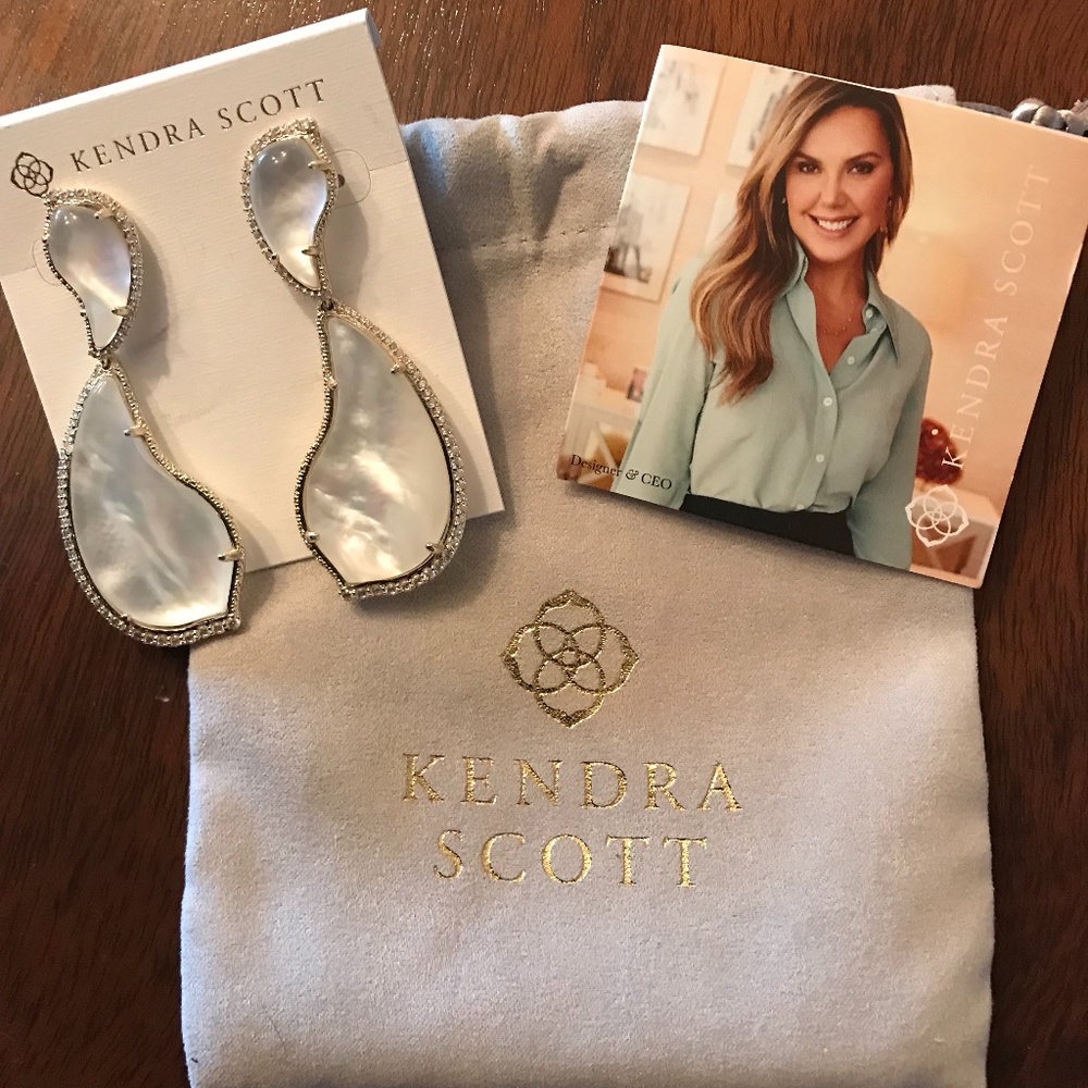 Brand new with tags Kendra Scott mother of pearl earrings
